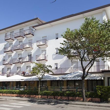 Albergo Dolomiti Lido di Jesolo Luaran gambar